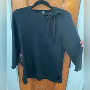 Chico's Black Top with Bow Detail 💖